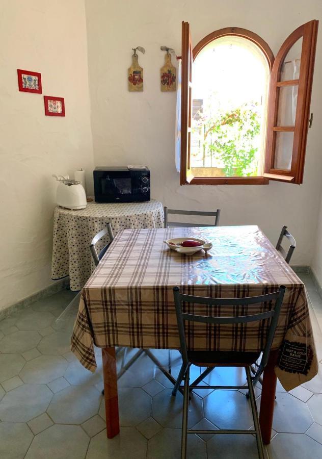 Villa Le Ginestre La Caletta Exterior photo