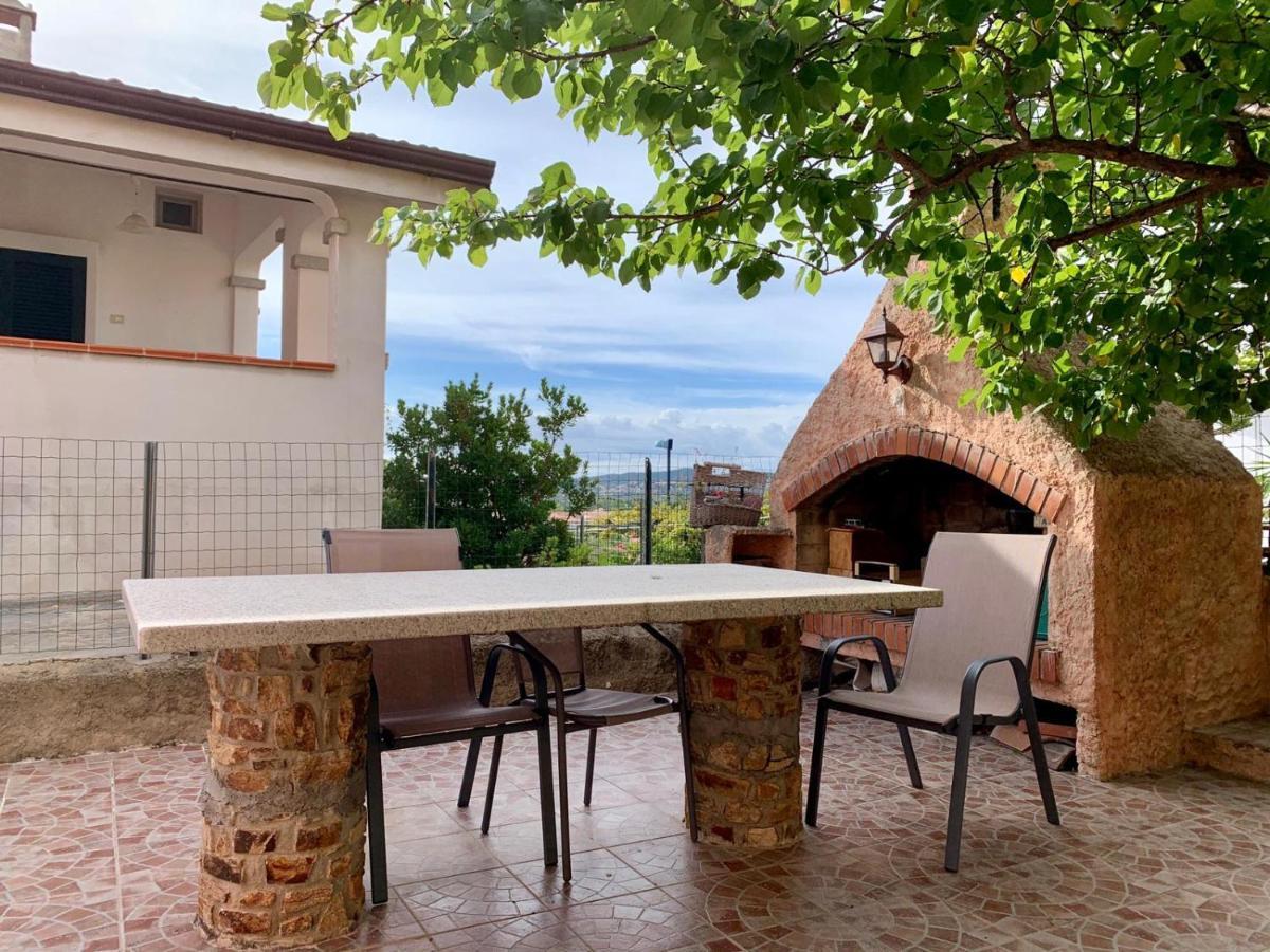 Villa Le Ginestre La Caletta Exterior photo